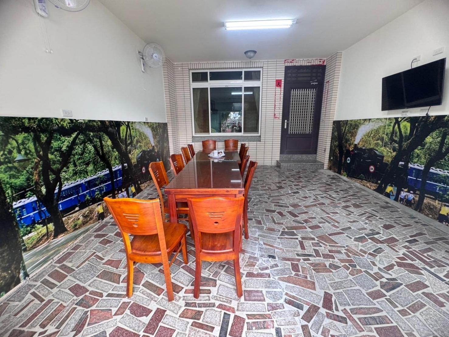Plum Inn 2 Чичи Экстерьер фото